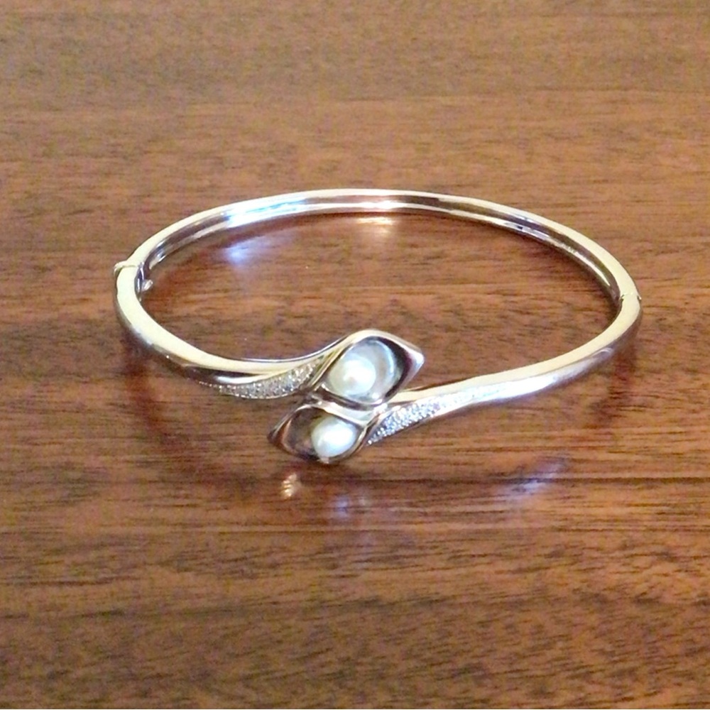 Sterling Silver & 14K Gold Calla Lilly Pearl Bangle Bracelet with Diamonds